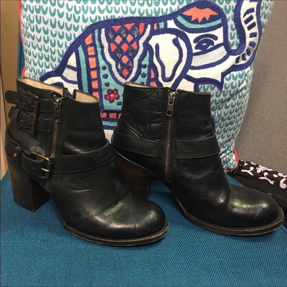 Freebird by Steven Bolo Black Booties
